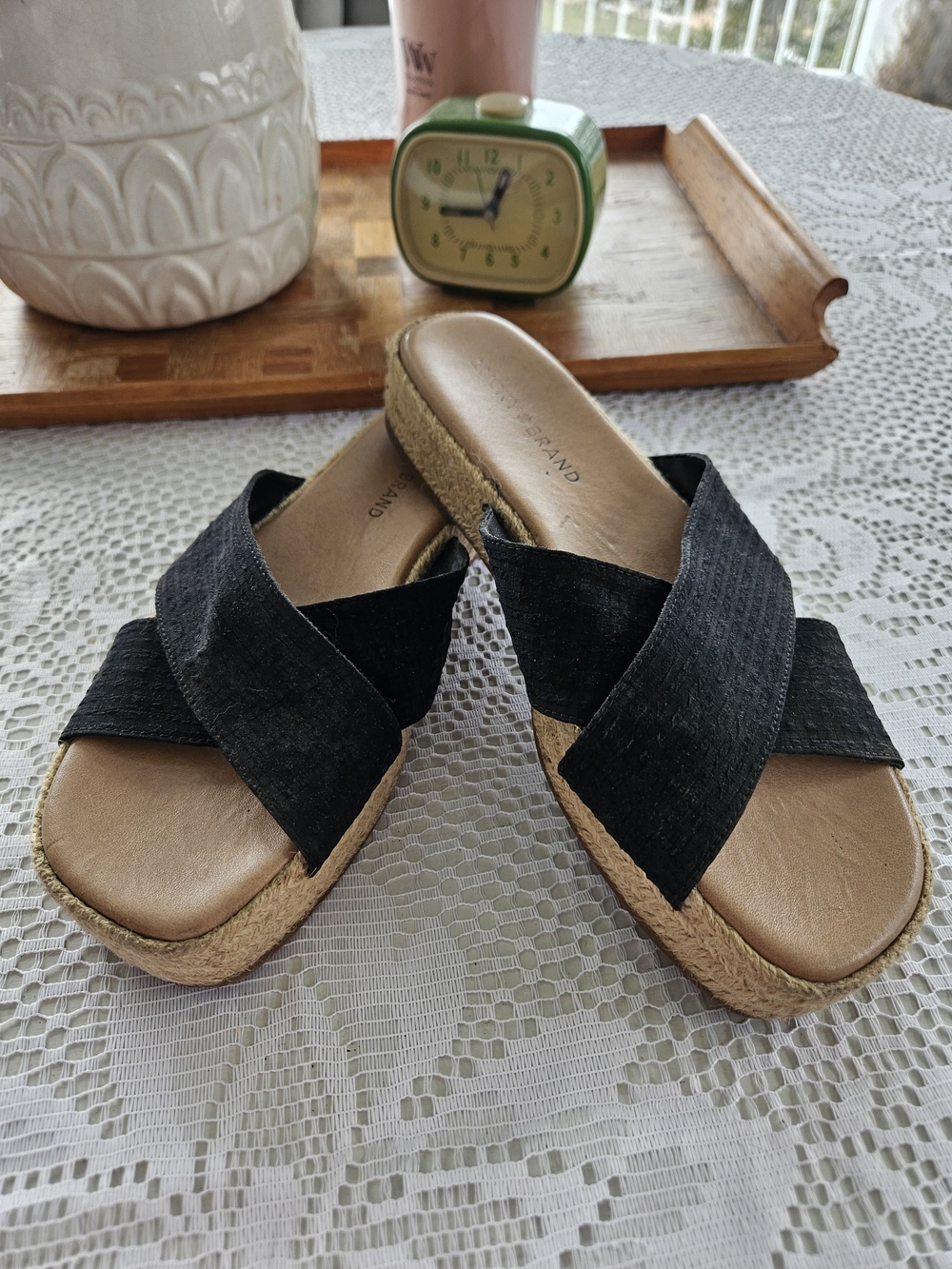 Black Lucky Brand Cross-Strap Espadrille Sandals